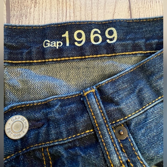 Gap 1969 Standard Jeans - Picture 5 of 12